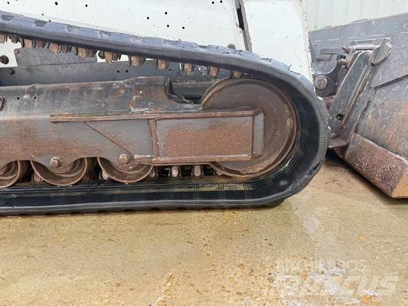 Bobcat T770 لوادر انزلاقية التوجيه