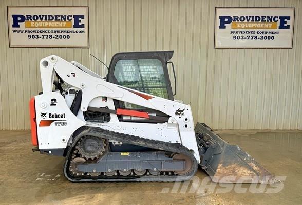 Bobcat T770 لوادر انزلاقية التوجيه