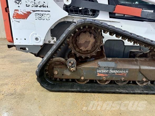 Bobcat T870 لوادر انزلاقية التوجيه