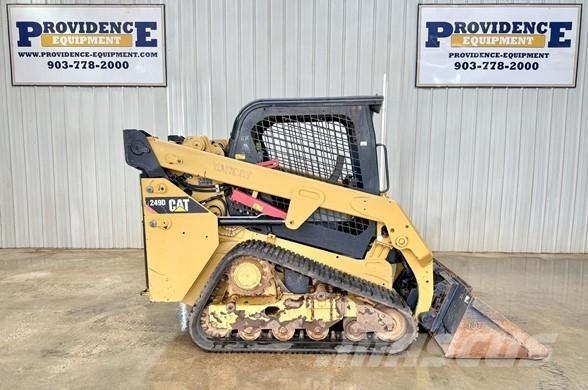 CAT 249D لوادر انزلاقية التوجيه