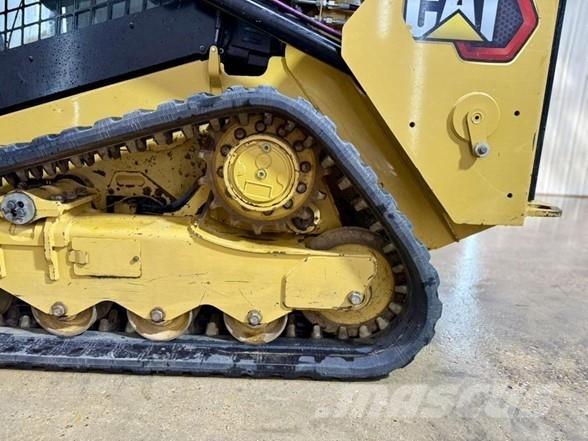 CAT 259D3 لوادر انزلاقية التوجيه