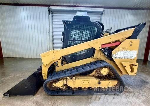CAT 299D2 XHP لوادر انزلاقية التوجيه