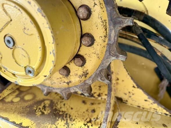CAT 299D3 لوادر انزلاقية التوجيه