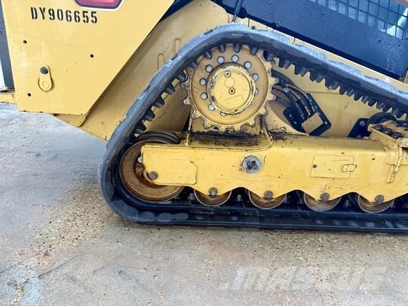 CAT 299D3 لوادر انزلاقية التوجيه