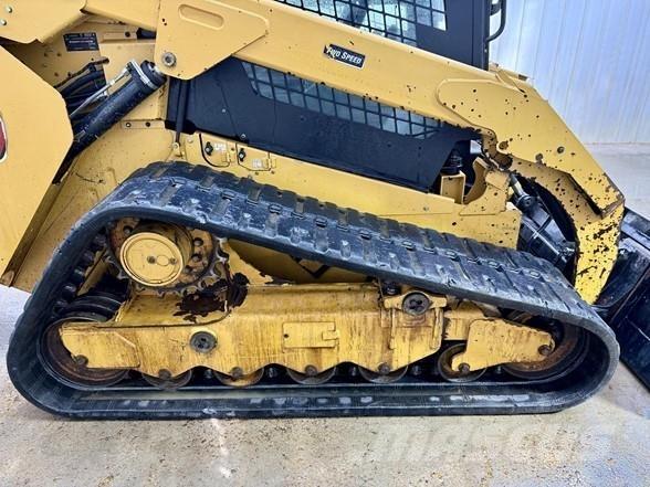 CAT 299D3 XE لوادر انزلاقية التوجيه