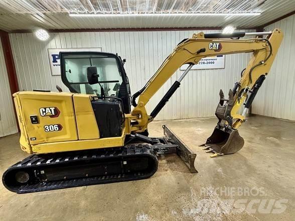 CAT 306CR حفارات زحافة