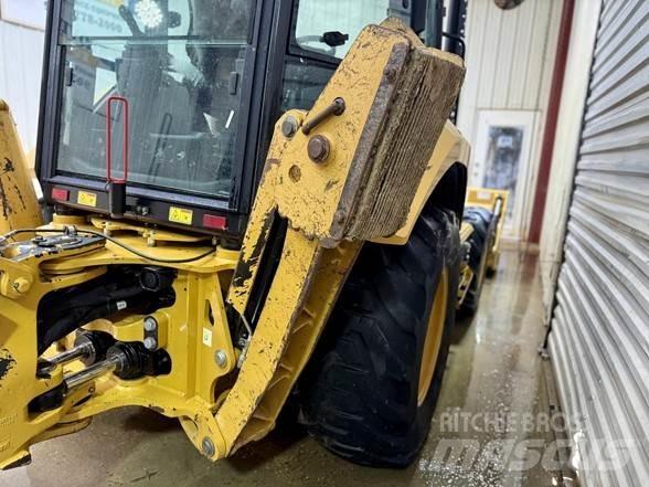 CAT 420F2 لوادر ذات جرافات عكسية