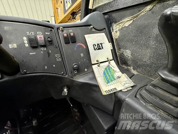 CAT TL642C مناولات متداخلة