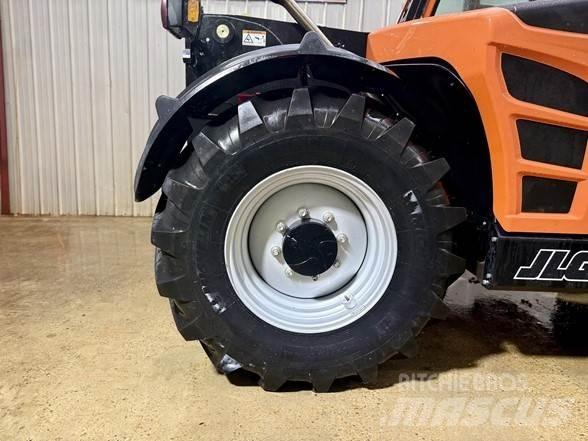 JLG 823 مناولات متداخلة