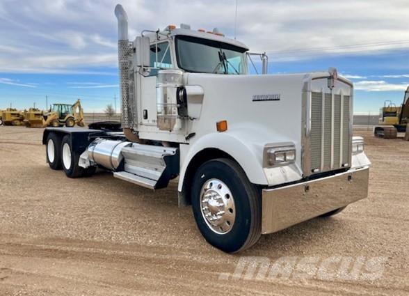Kenworth W900 وحدات الجر