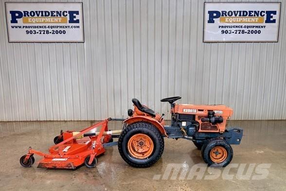 Kubota B7100 الجرارات