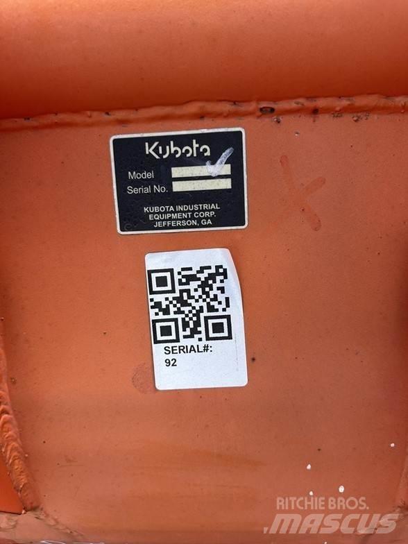 Kubota BT4584 دلاء