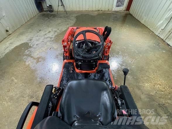 Kubota BX23S لوادر ذات جرافات عكسية