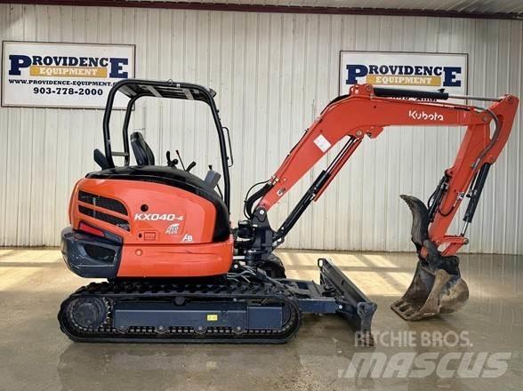 Kubota KX040-4 حفارات صغيرة أقل من 7 طن (حفارات صغيرة)