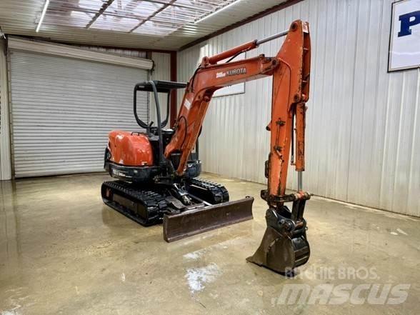 Kubota KX121-3 حفارات صغيرة أقل من 7 طن (حفارات صغيرة)