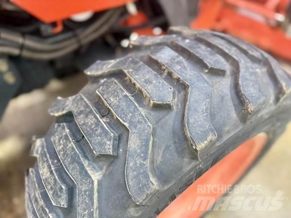 Kubota L39 لوادر ذات جرافات عكسية