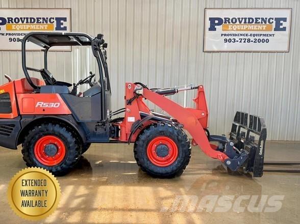 Kubota R530 لوادر بعجل