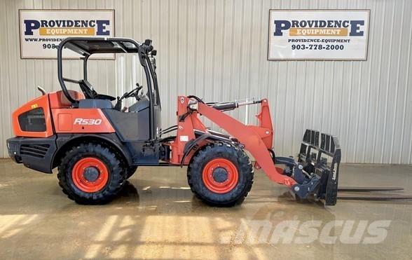 Kubota R530 لوادر بعجل