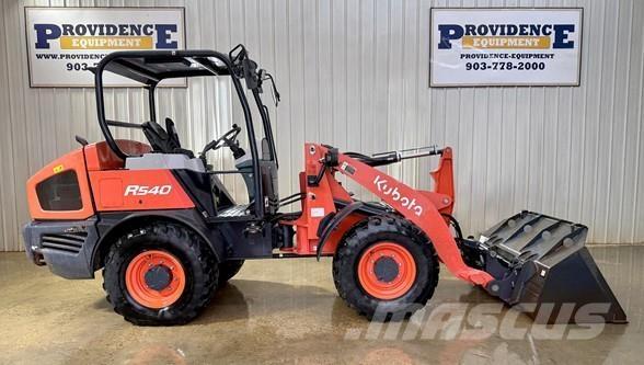 Kubota R540 لوادر بعجل