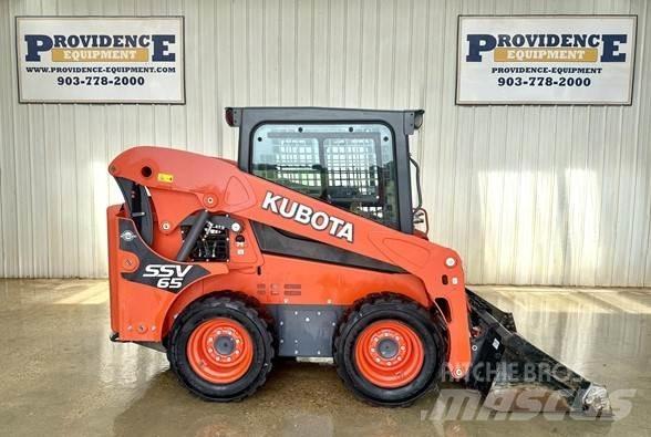 Kubota SSV65 لوادر انزلاقية التوجيه