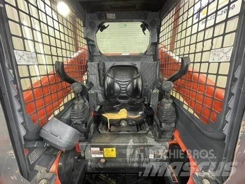 Kubota SSV75 لوادر انزلاقية التوجيه