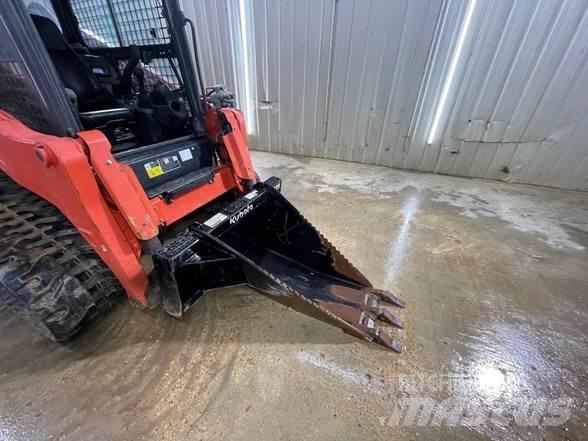 Kubota UB25 دلاء