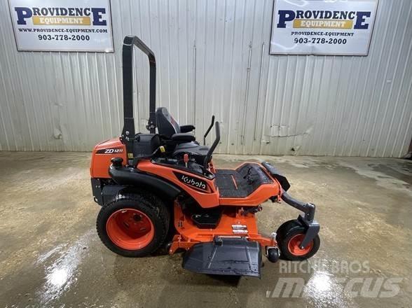 Kubota ZD1211L صفر محولا الدوران