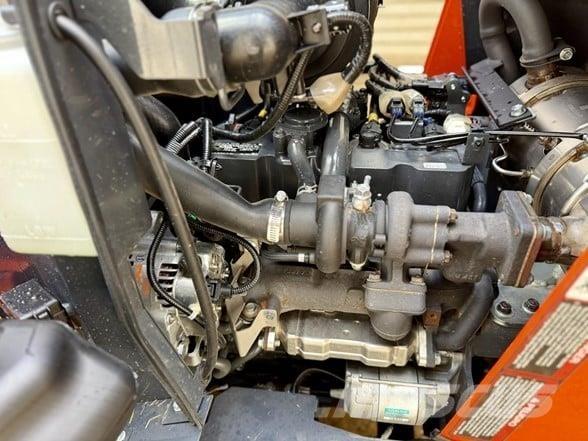Kubota ZD1611 صفر محولا الدوران