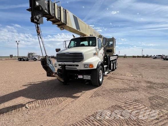 National 1400A شاحنات الرافعات