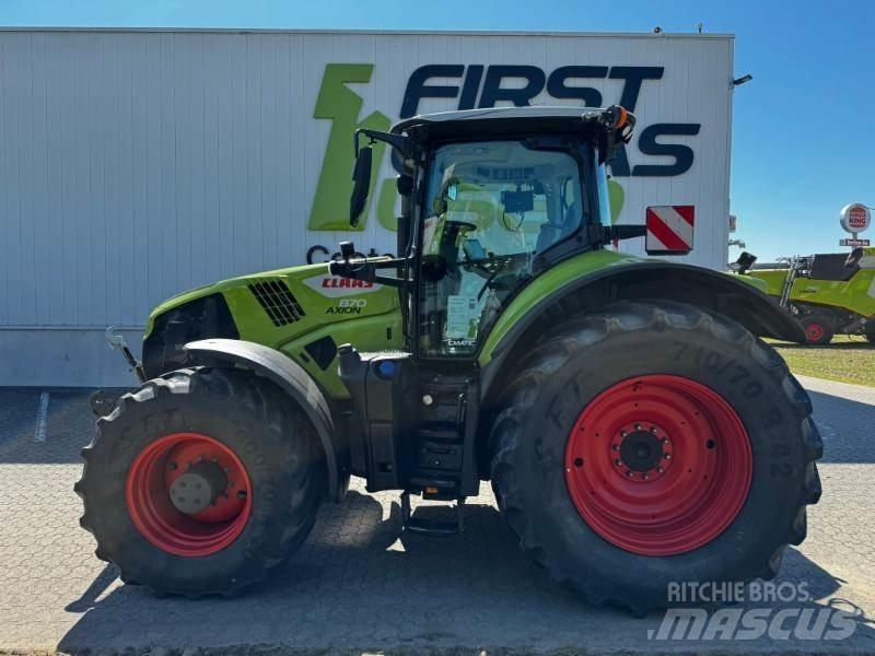 CLAAS AXION 870 الجرارات