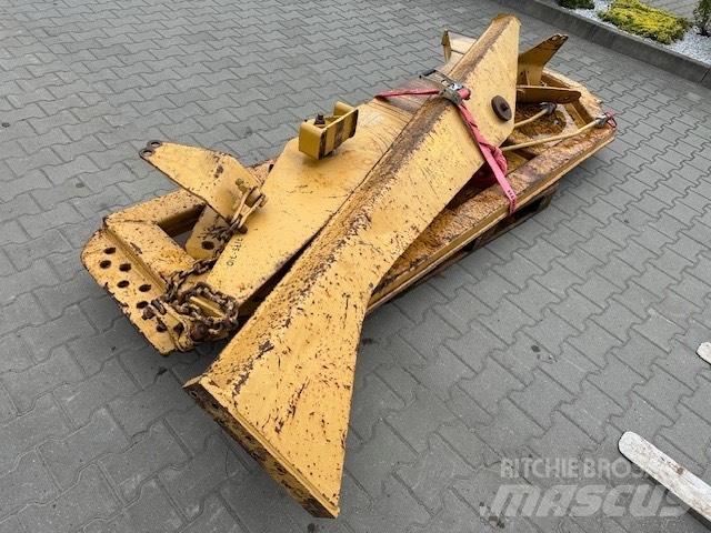 CAT 730 KLAPA KIPRA الشاسيه والتعليق