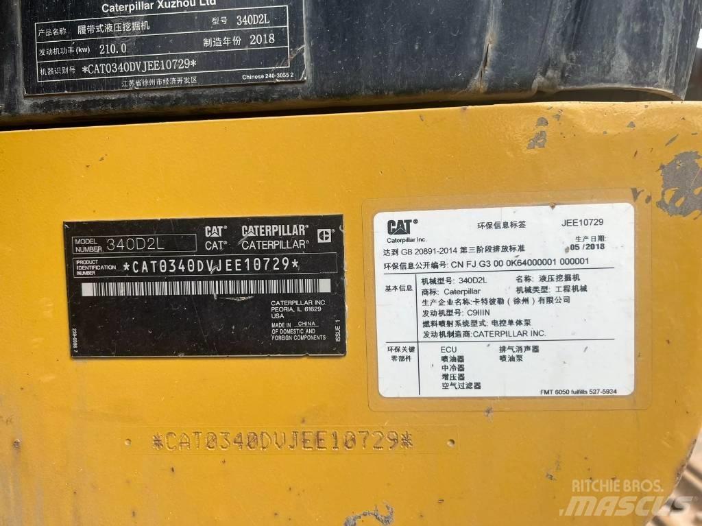 CAT 340D2L حفارات زحافة