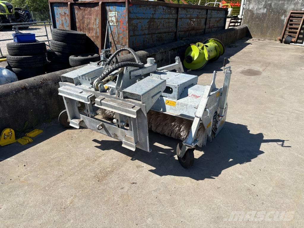 Fliegl Fejekost ملحقات أخرى للجرارات