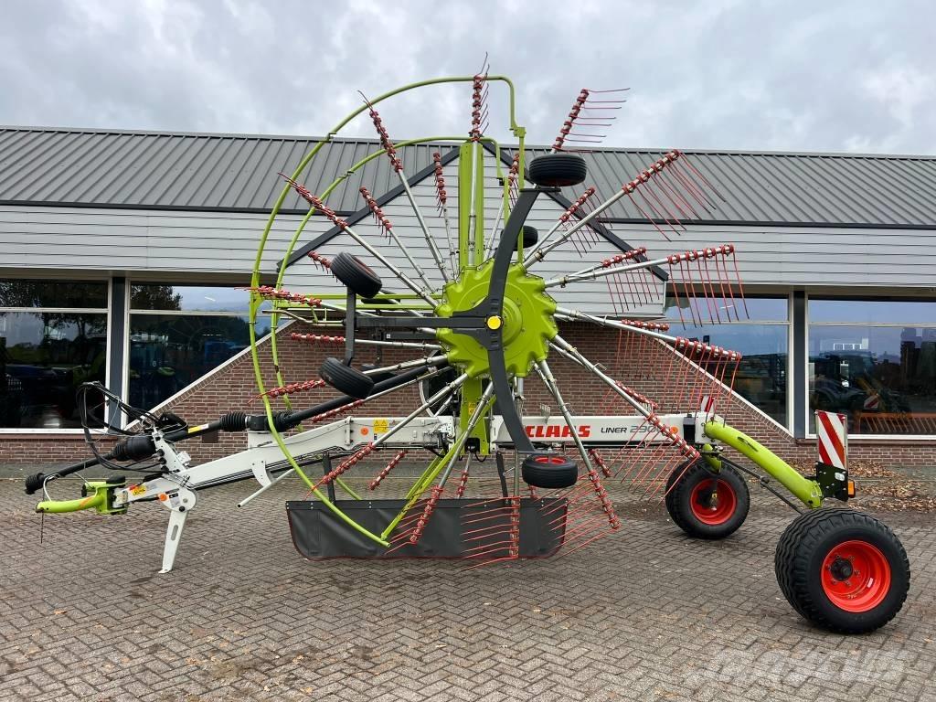 CLAAS liner 2900 محشات