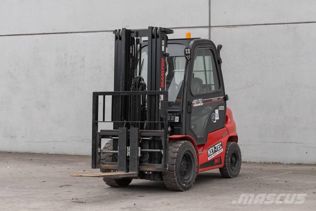 Manitou MI 30 D شاحنات الديزل