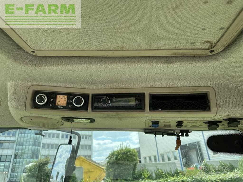 Fendt 718 vario الجرارات