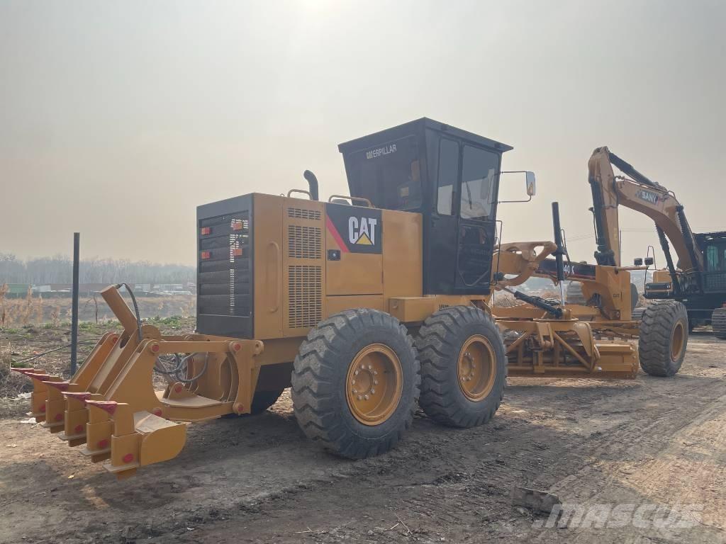 CAT 140 K معدات تمهيد الطرق