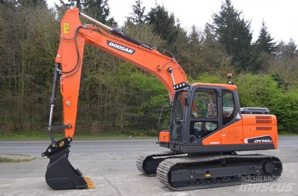 Doosan DX 140 LC-5 حفارات زحافة