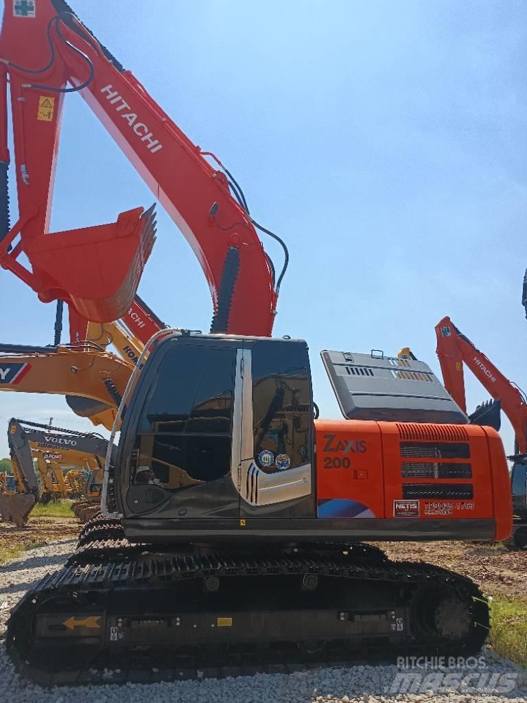 Hitachi ZX 200 حفارات زحافة