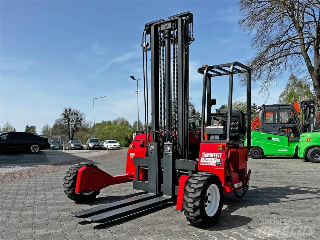 Moffett M3 20.3 شاحنات ذات رافعات شوكية - أخرى