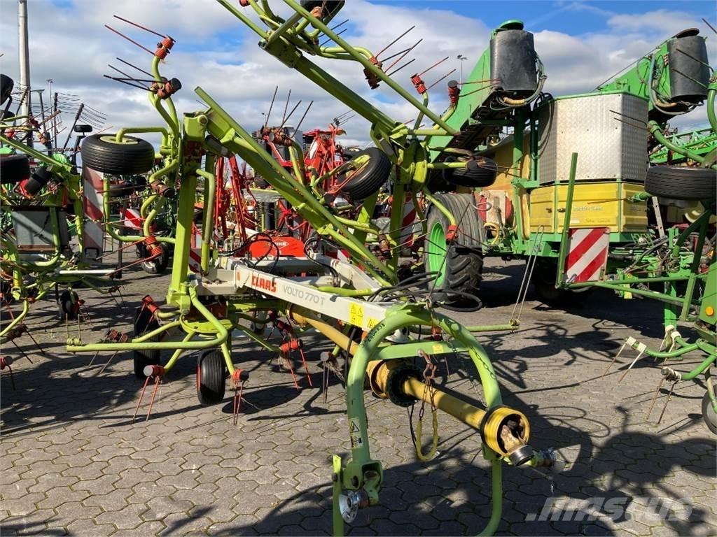 CLAAS Volto 770 T مكابس وميبسات التبن