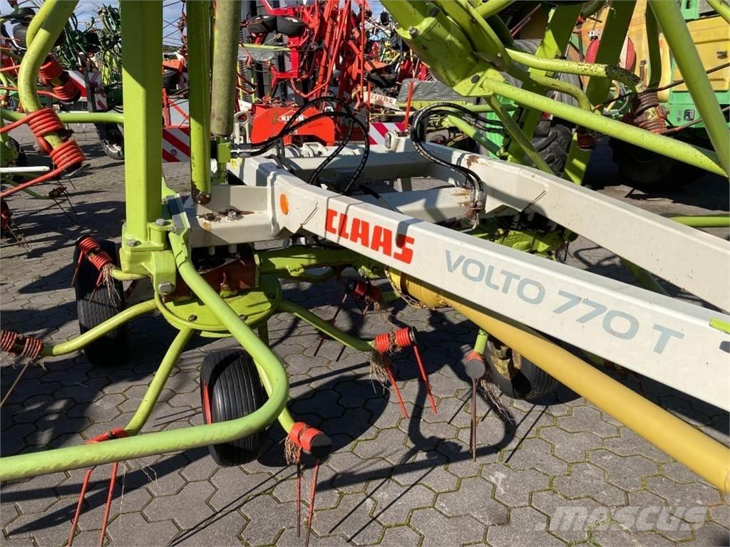 CLAAS Volto 770 T مكابس وميبسات التبن