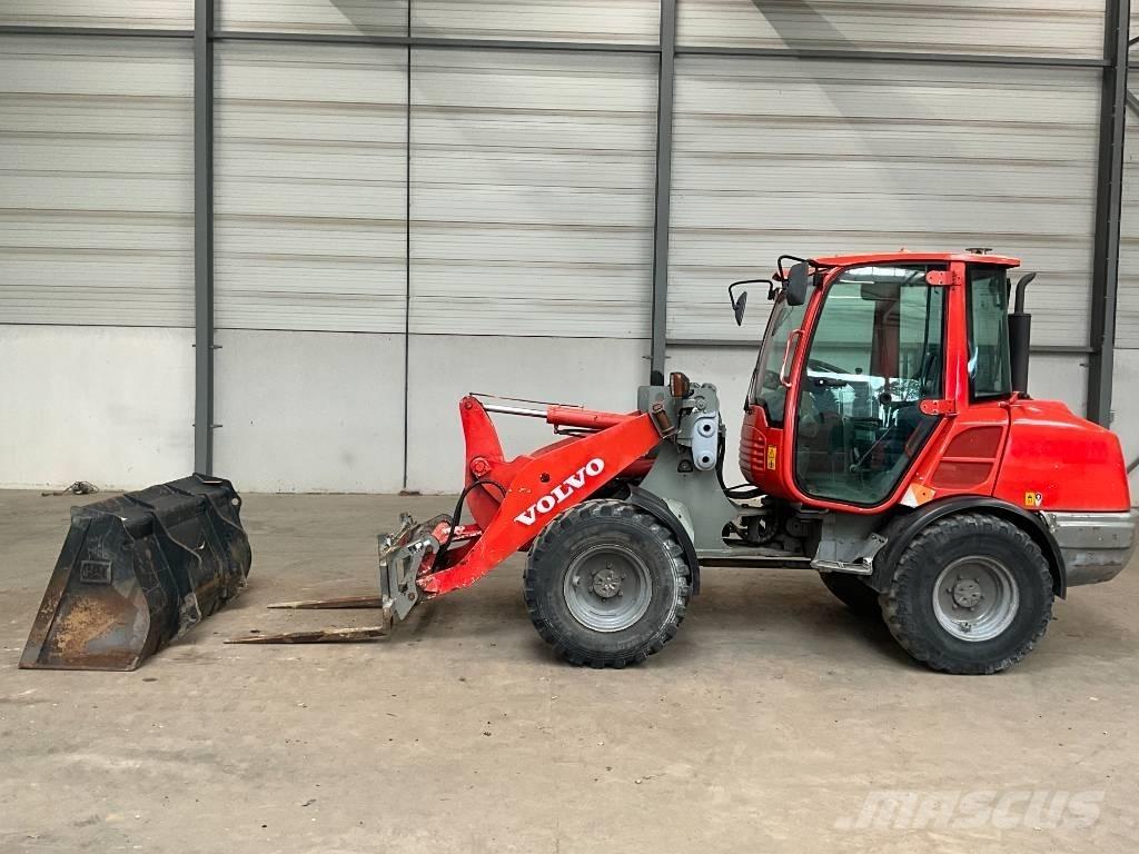 Volvo L 25 F لوادر بعجل
