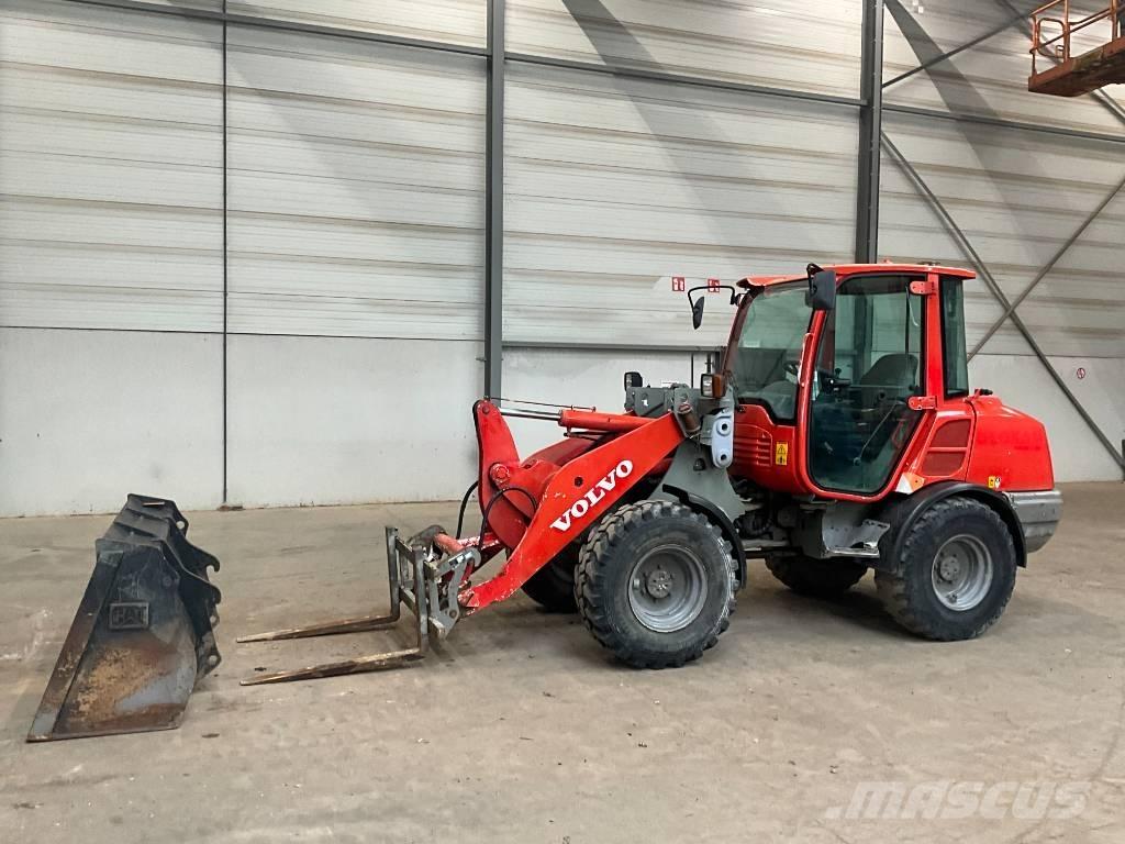 Volvo L 25 F لوادر بعجل