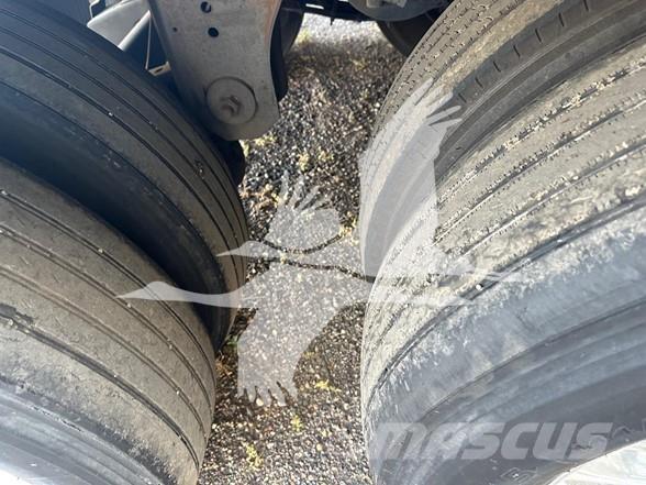 Utility 3000R نصف مقطورات بدرجة حرارة قابلة للضبط