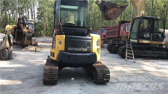 Komatsu PC 55 حفارات زحافة
