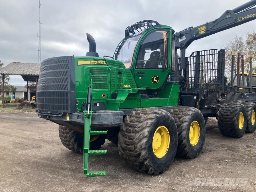 John Deere 1910G شاحنات