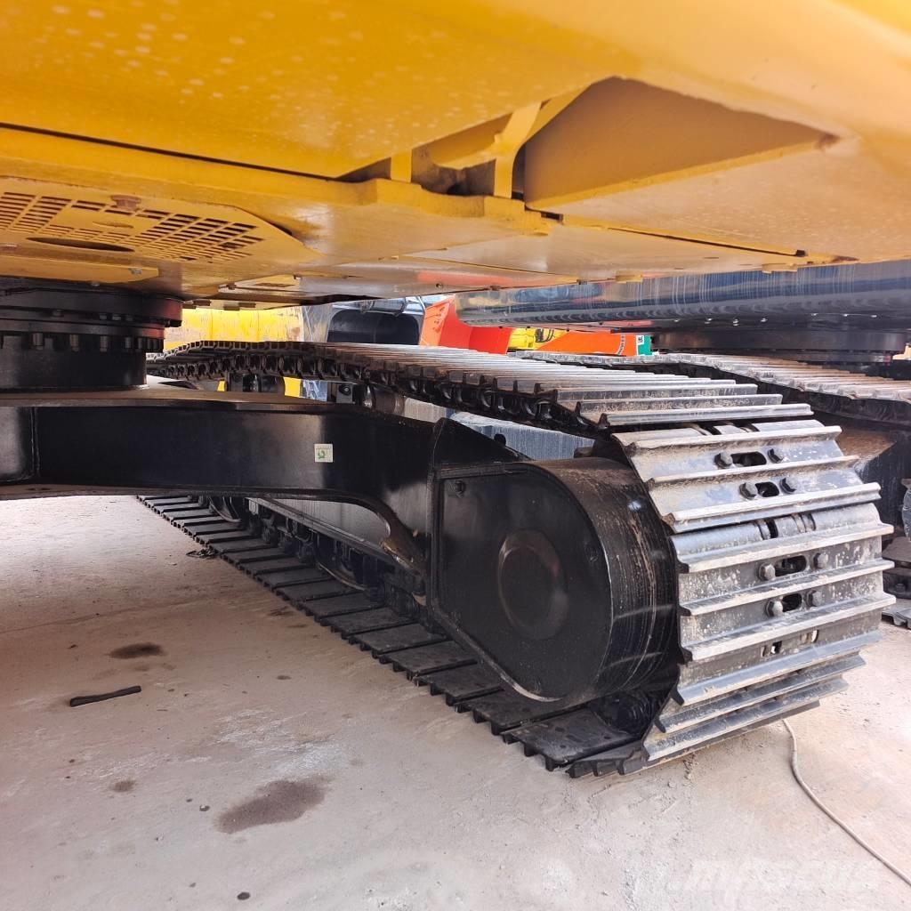 CAT 320 GC حفارات زحافة