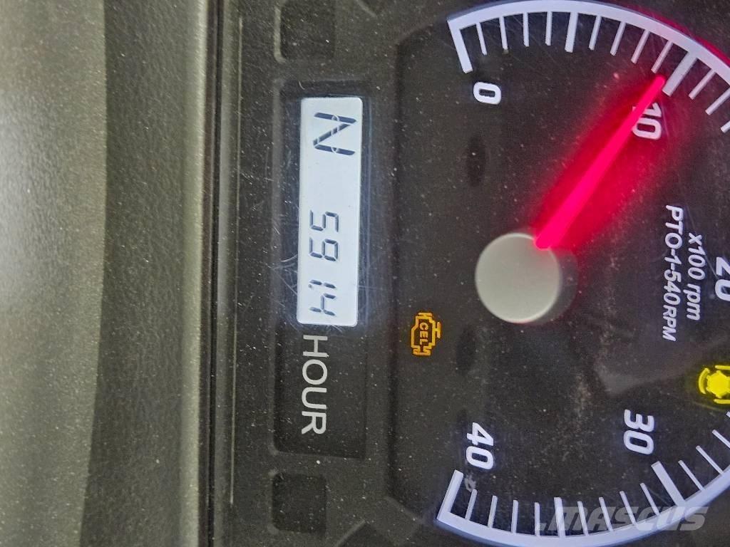 Kioti NX 5510 HST جرارات مدمجة