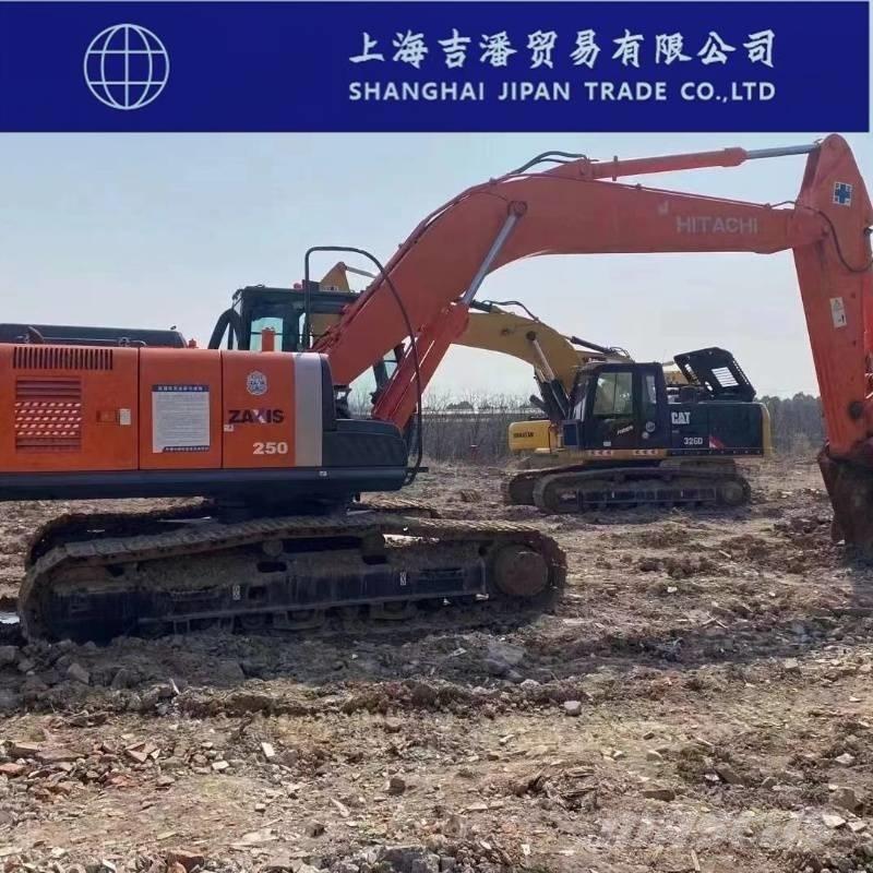 Hitachi ZX 250 حفارات زحافة